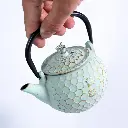 castiron-teapot-honeycomb-mintgreen-3.webp
