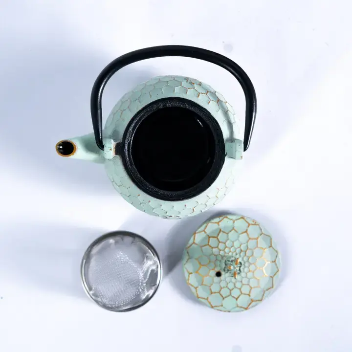 castiron-teapot-honeycomb-mintgreen-2.webp
